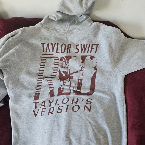 Taylor Swift Official Store Red (Taylor's Version) Hoodie 3X - Picture 6 of 6